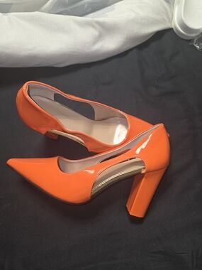 Source Unknown Orange Patent Pointed Toe Block Heels